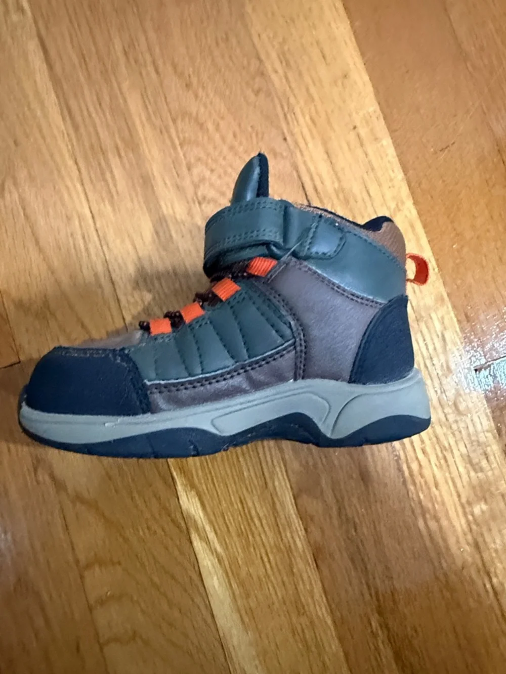 Ozark Trail Kids 8 Gray, Brown and Orange Hiking Boots - Picture 6 of 8